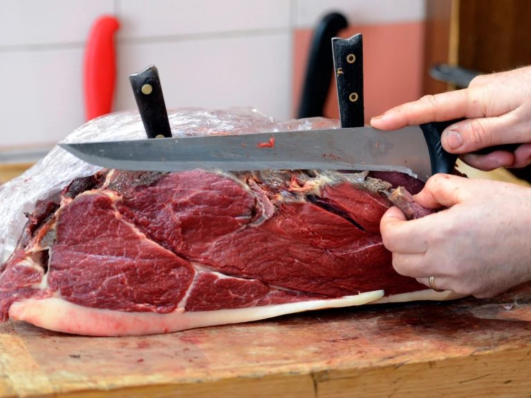 What Does Horse Meat Taste Like: Flavor Profile, Texture, And Culinary Insights